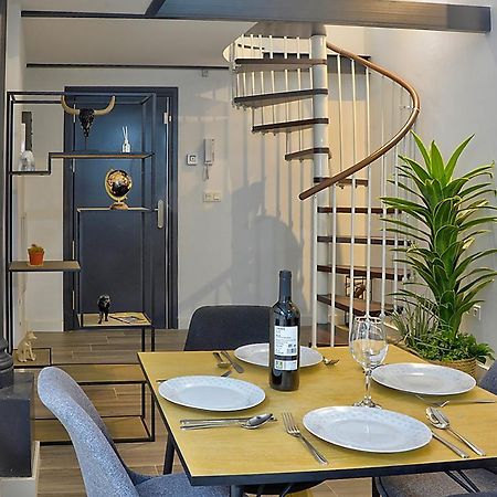 Apartament Duplex Moderno En Alameda Sewilla Zewnętrze zdjęcie