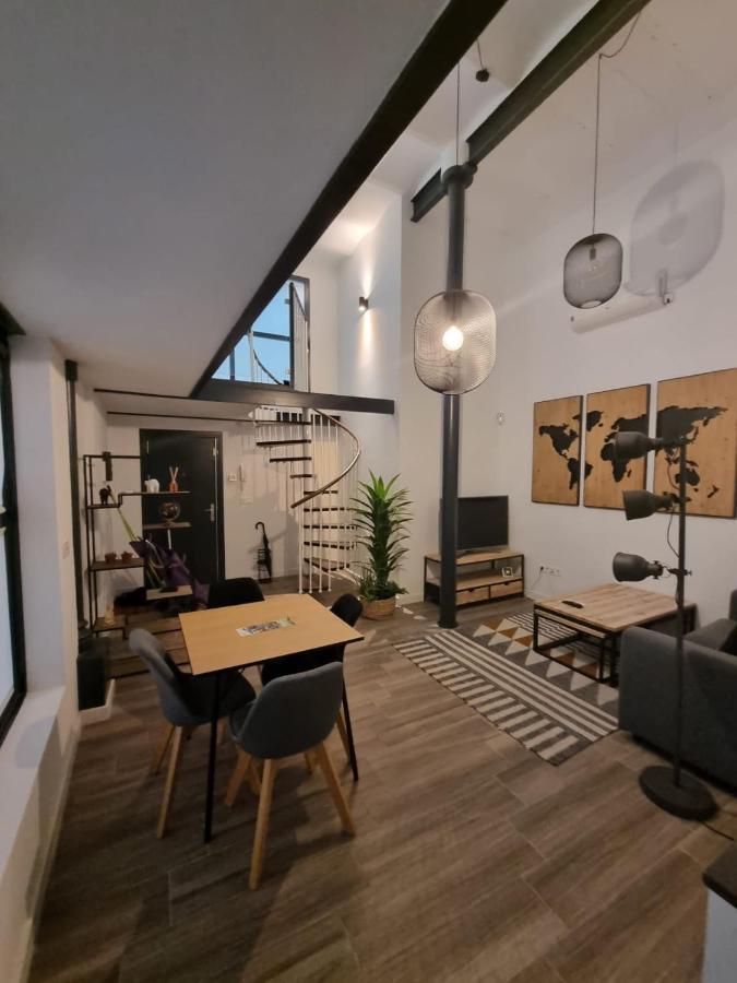 Apartament Duplex Moderno En Alameda Sewilla Zewnętrze zdjęcie