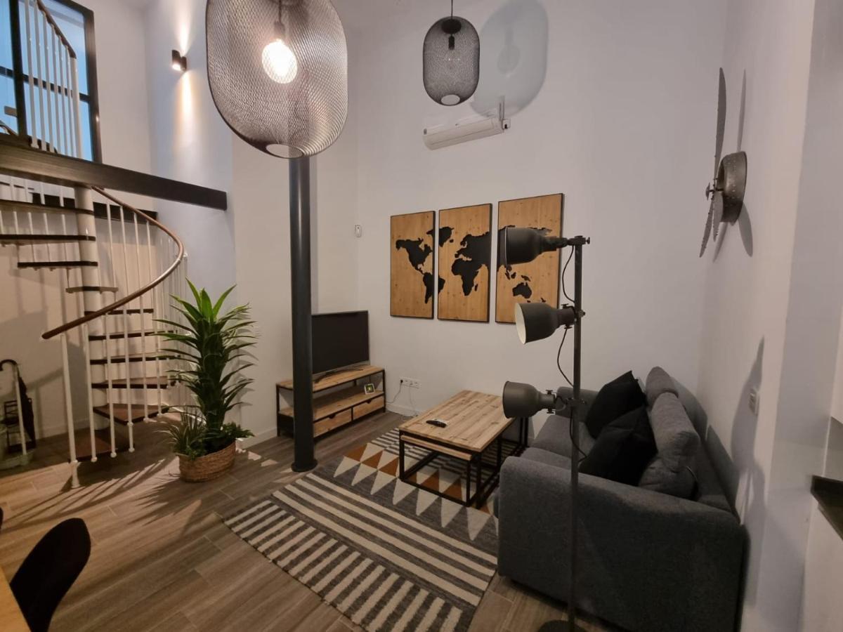 Apartament Duplex Moderno En Alameda Sewilla Zewnętrze zdjęcie