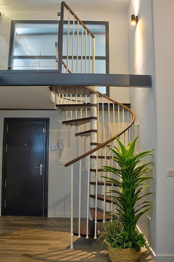 Apartament Duplex Moderno En Alameda Sewilla Zewnętrze zdjęcie